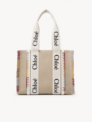 White Chloe Medium Woody Tote Bags | CHE-SR13295