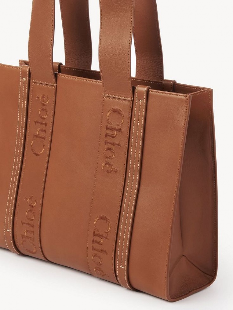 Caramel Chloe Medium Woody Tote Bags | CHE-SR13346