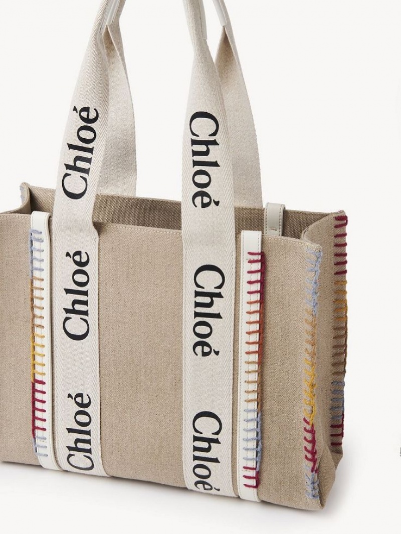 White Chloe Medium Woody Tote Bags | CHE-SR13295