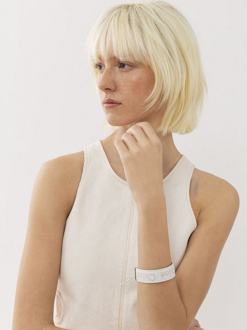 White Chloe Woody Bracelets | CHE-SR14410